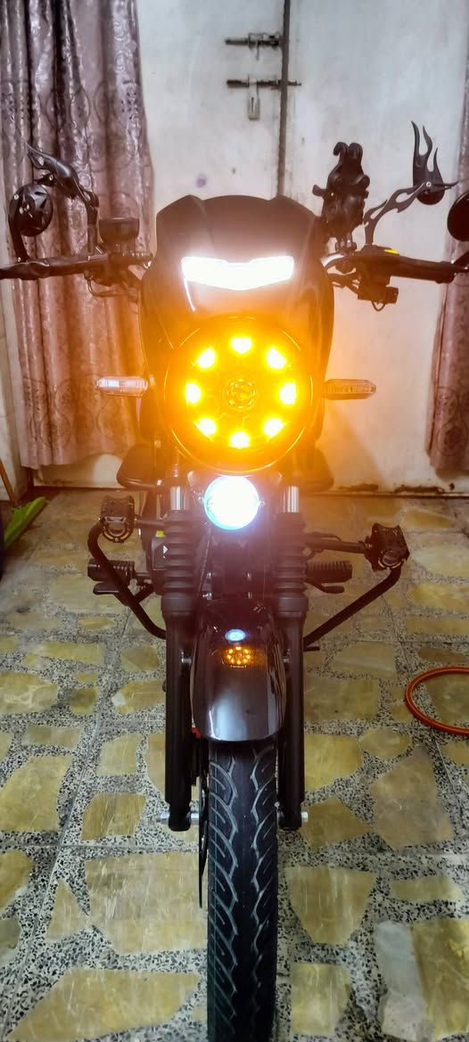 دايون جبلي موديل 25 رقم سليمانية دراجة بعدهي زيرو بريغ ما مفتوح بيهة نضيفة كلش ماشية 1500 من شركة سيزر بعدهي بل ضمان علة كل قطع غيار لمدة سنة سعر 2500 بي مجال بسيط ***********
