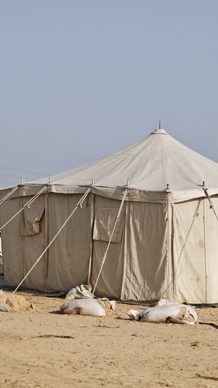 خيمه صباحيه قياس 4+4
مكانها كربلاء عمود 900

الاستفسار ‏‪0783 350 3433‬‏
السعر 350
