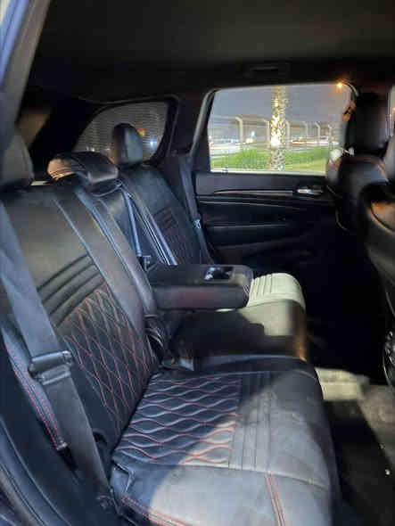 السلام عليكم سياره للبيع جيب 2014وارد أمريكي سياره نضيفه جدا مصبوغه قطع أبيع حزام صدر جديد امامي خلفي بطاريه جديده تخم تاير جديد محدث شاشه وعداد سرعه srt سياره نصبته كلش حلوه دواخل جلد حادث مرفوق ب الصور مكينه وكير خير من الله سعر السياره ١٥٥وبيها مجال بغداد الغزاليه ***********
