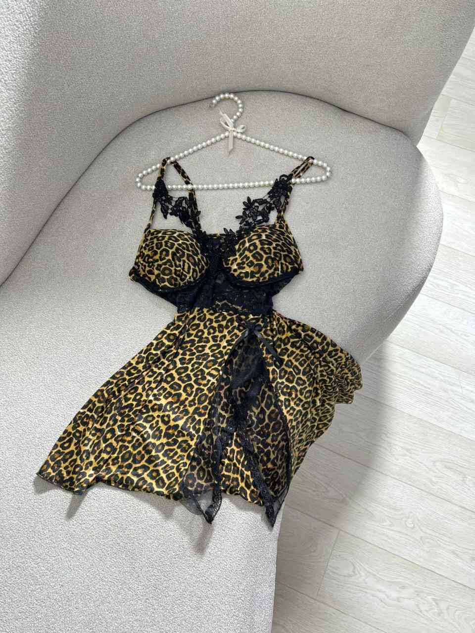 لانجري قطعه ب٥
كل ٥ قطع ب٢٥  توصيل مجاني
لحجز واتساب***********
