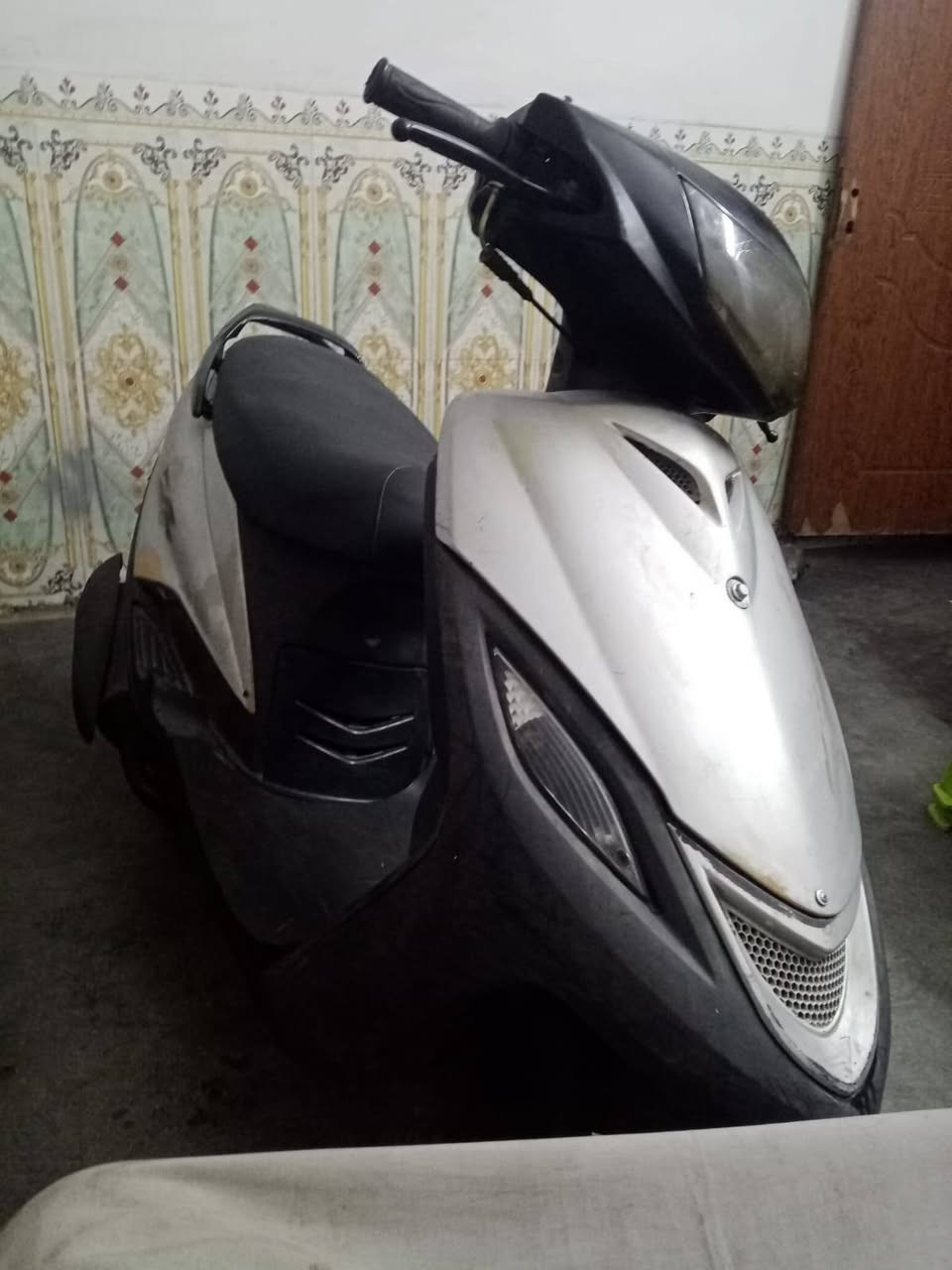 السلام عليكم
السلام عليكم سنفور للبيع كامل ماناقصه شي
السعر ٣٥٠ بي مجال
العنوان القائم قرب ملعب الشباب
مكلف بل نشر 
للاستفسار *********** بي واتساب
