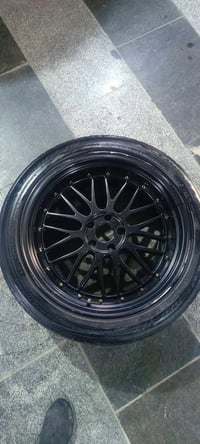 ويه تخم تاير زوج خلفي جديد وزوج امامي نضيفات حجم الخلفيات 315/35/20 حج...