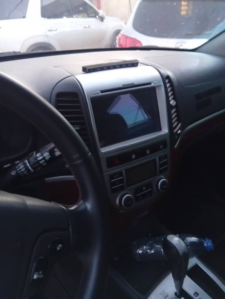 سيام موديل 2006 محرك عمحرمة ادخال جديد فريزتين  حاليا العلام من الطبون لااطبون شاشا عمية سعرا 91تواصل وتساب 447984289344+
