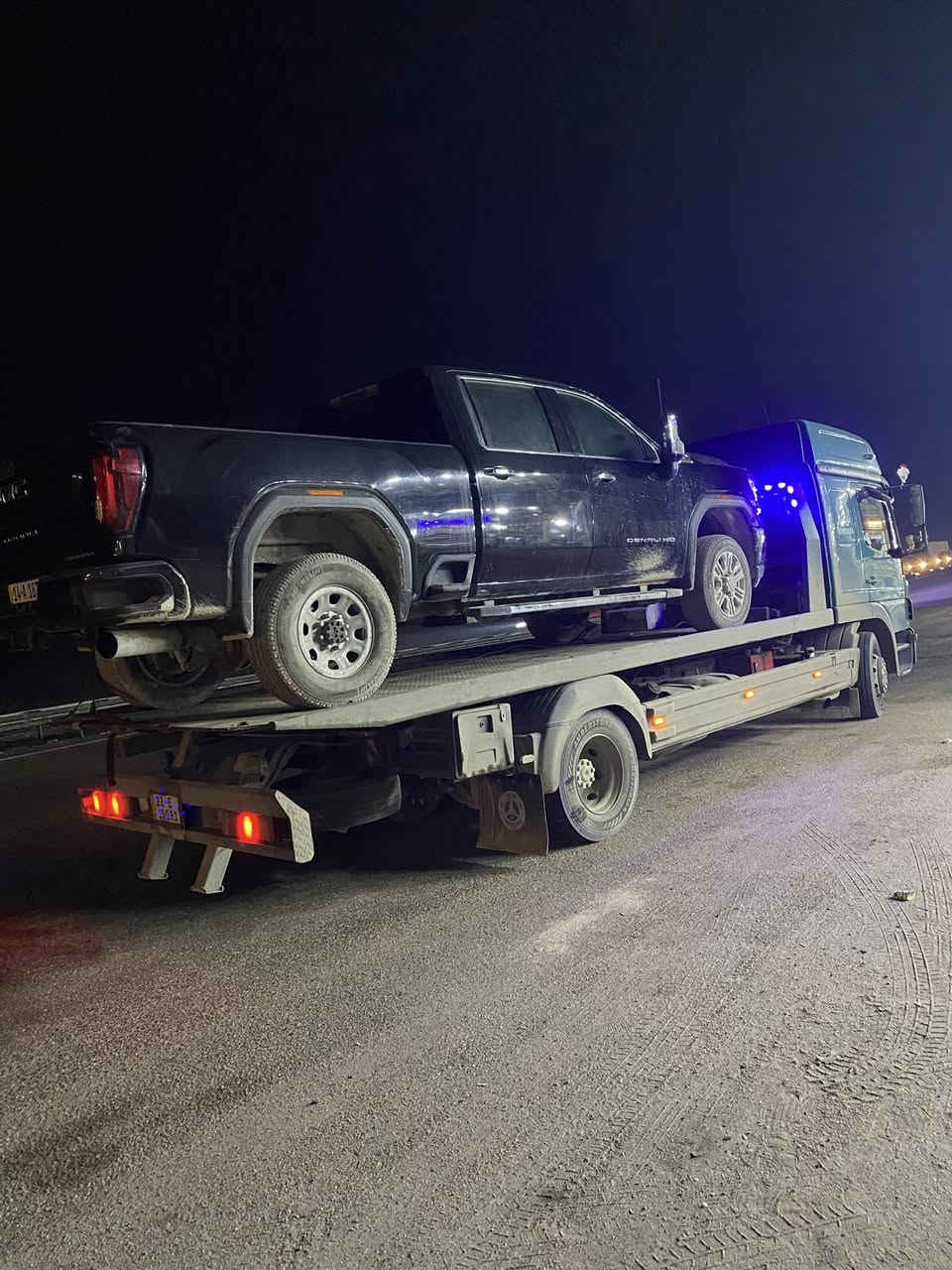 كرين سطحيه للنقل السيارات الحديثة والعاطله والمضروبه داخل النجف وخارج النجف على مدار ٢٤ ساعه ***********
