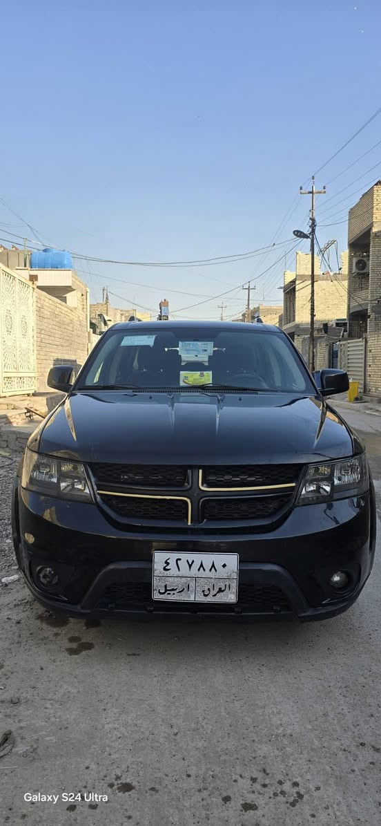 السلام عليكم جورني موديل 2017 محرك 6 حادثه بنيد مبدل بدون دواخل والسونار مرفق السعر 125 تلفون ***********
