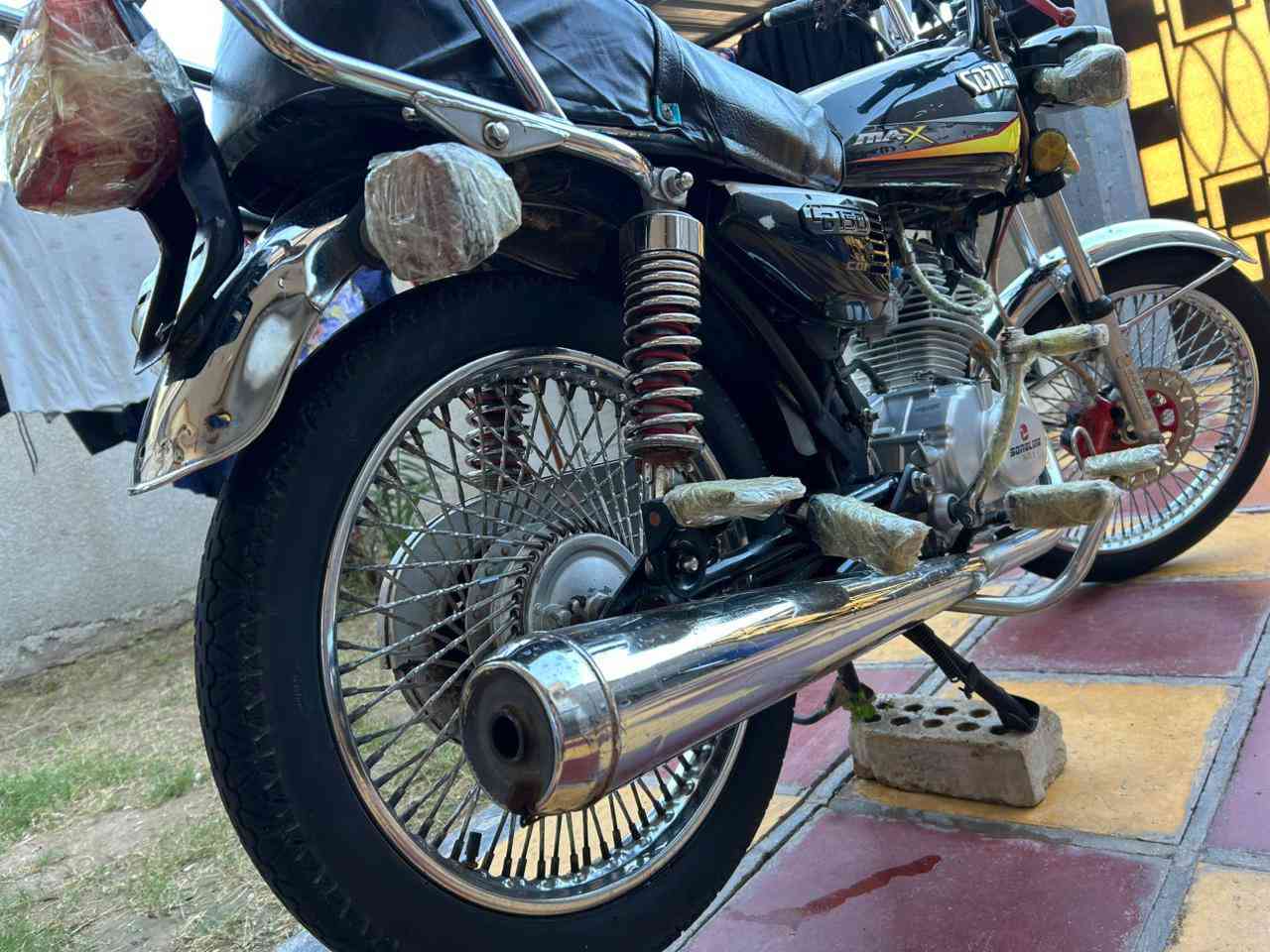 سلام عليكم دراجه لللبيع تايكر ٢٣ كهربائيات كلها شغاله ماناقصها شي دراجه مال جناي اوراق اصولي مكاني بابل شارع ٨٠ سعرها ٦٠٠ بيها مجال  للطيبين رقمي ***********
