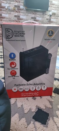 سماعة تكنوسات • مستعملة مرة واحدة • بطارية خلصانة