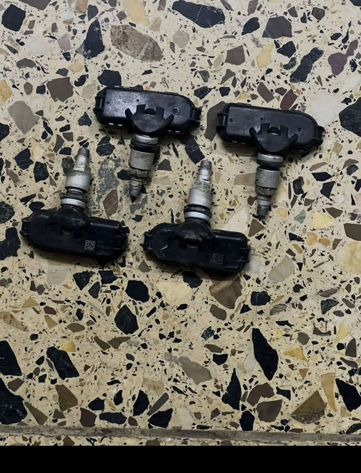 غراض فورتي مديل  17 / 18  مكان بغداد قيم بالي يرضي اللة  ***********
