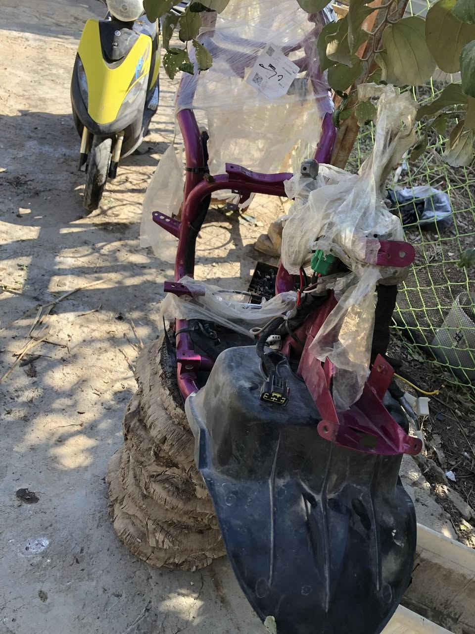 سلام عليكم شاصي عدلة للبيع (توصيل موجود)
شاصي عدلة محور دبلين خلفي بلاد 
ويا ماشة.ضفيرة.جوزة.رباط.فاكيوم.
الشاصي مصبوغ صبغ. يخبل
مو شراي وتعامل اطلع كبل تواصل واستاب ***********
