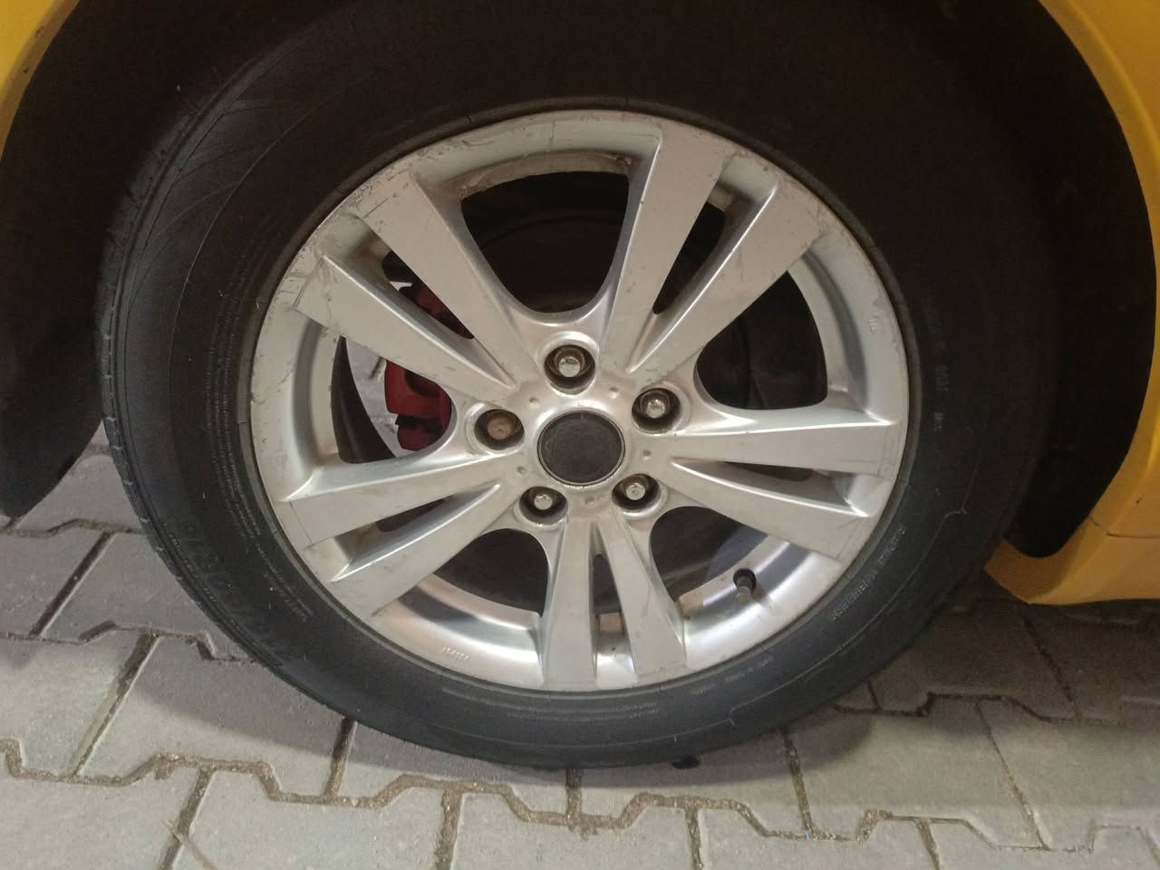 السلام عليكم ويل كب ١٦وياه تخم تاير جديد سوناتا  مراوس بويل عادي ١٥ مكاني سماوه


**إذا كنت صاحب هذا الإعلان وتريد حذفه لأي سبب، رجاءا أرسل رسالة إلى الدعم الفني**