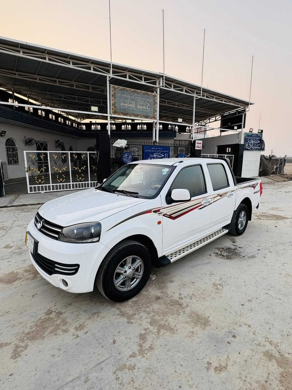 سلام عليكم موجوده سياره كريت ويل موديل 19وجه 20سياره جديده محرك كير اكسل تبريد شغال تخم تاير جديد حداديه جديده وضع شركه رقم قادسيه  تحويل ثاني يوم 
لاتصال  ***********
***********
