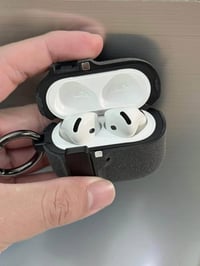 سماعات باله أمريكي Air pods 4 الحديث اصلي باله أمريكي ، باله مستعمل بس...