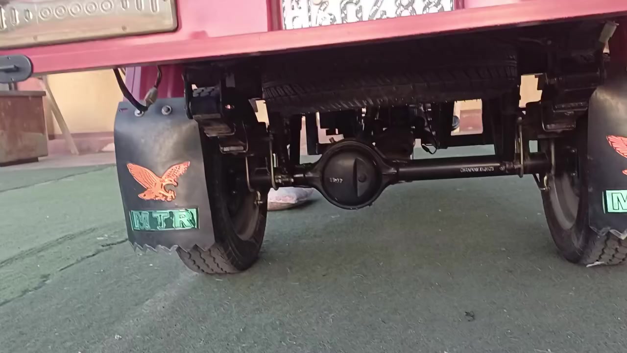 ستوته للبيع موديل 23مسجل رقم نكليزي السعر 3ملاين و300 بعدهه شركه رقم الهاتف ***********
