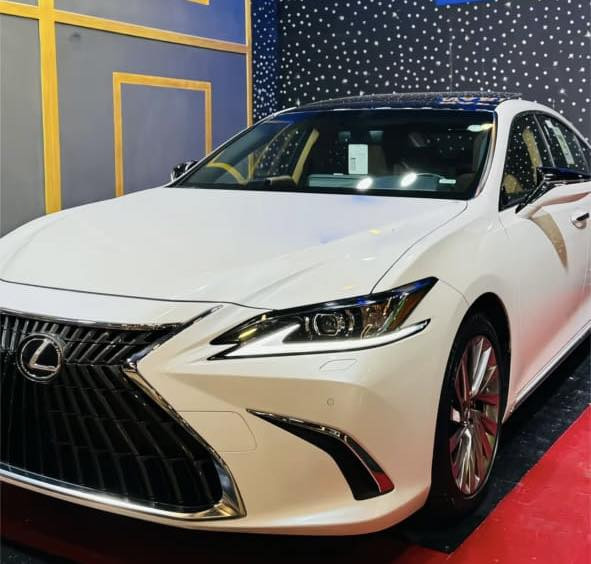 السلام عليكم
لكزس اي اس 350  بلاتينيوم
موديل 2023
SAS بعده بضمان 
رقم اربيل 
فول مواصفات 
مكفول من الصبغ والتعديل والتبديل 
ماشية 21 الف 
السعر 440 $
***********
