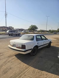 اولدز ١٩٩٠ • رقم انگليزي • تايرات جديدة