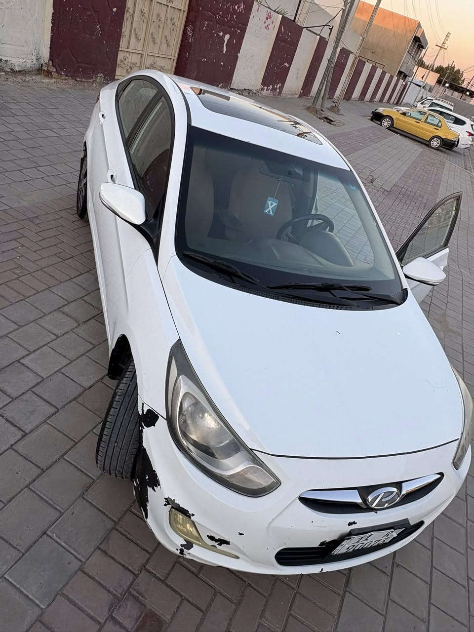 يا الله

اللبيع أكسنت 2015خليجي  

مكفوله من صبغ 

فول موصفات 

سلايت

تحكم ستيرن

شاشه كبيره

محرك 1600

ويل گب 16گروم

أشاير بالمري 

تبريد ثلج تدفئة

 رقم بغداد الجديد  تحويل ثاني يوم 

السعر  107 بيها مجال بسيط  !!

مكاني حي البنوك

***********
