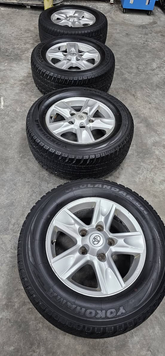 سلام عليكم ويل وتاير VXR2011
ويل اصلي تاير يوكهاما جديد  استخدام كلش قليل للبيع السعر ٤ ورقه اصلي شركه ***********
