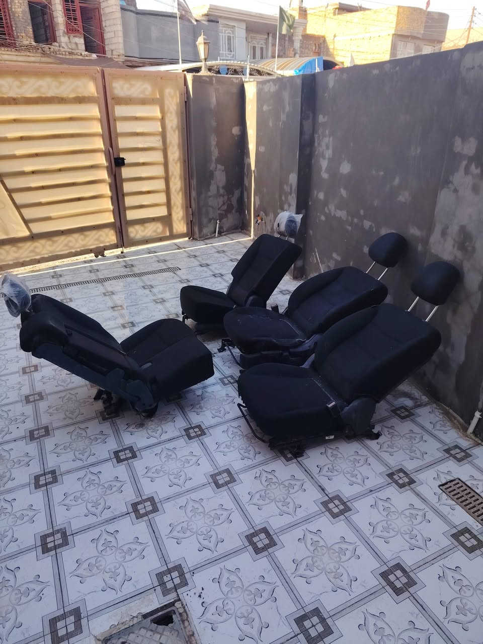 كشنات سورنتو يرهمن من موديل ١١لحد ١٥ نضاف قيم واخذ بل يرضى بي الله مكاني بابل مركز مدينة ***********
