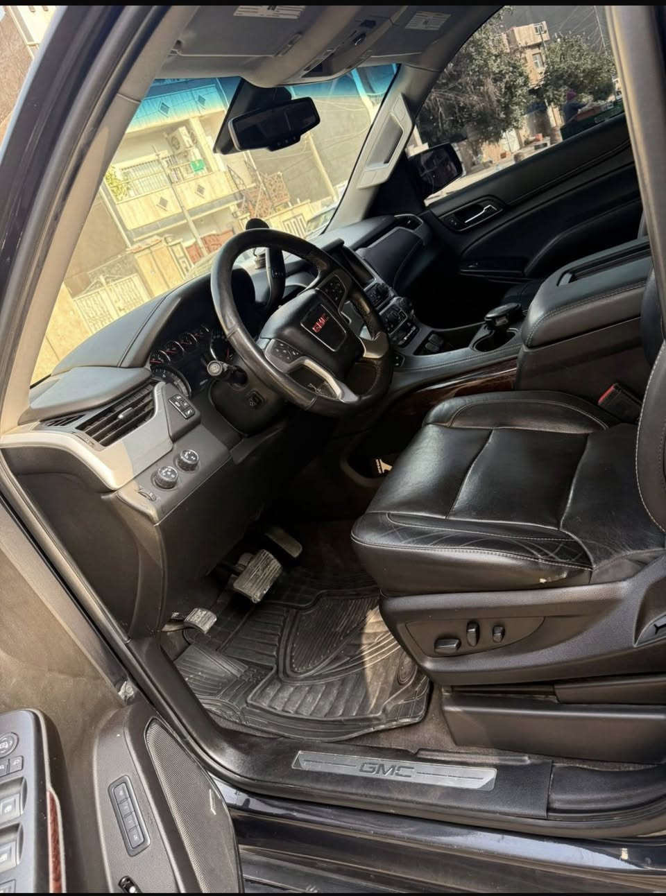 جي ام سي يوكن
موديل 2020 فووول موصفات فئه SLT
فتحه
بصمه
كشنات جلد كراسي ملكي
كراسي كهربائي وتدفئه
حساسات امامي خلفي
شاشه امبرمجه عربي
صندوك شفط
مري شفط
قاصه
رادار امامي وبلمري كله شغال
ماشيه 81
بختصار السياره فوول 
ومابيه نقص
صدر تخم تاير فيت بم
باتري كله جديد
السياره جاهزه للاخير وكلشي امبدل بيه جديد
ادامه كامله عليه 
وسونار مالته بلصور موجود
معروضه 325 وبيه مجال بسيط
***********
