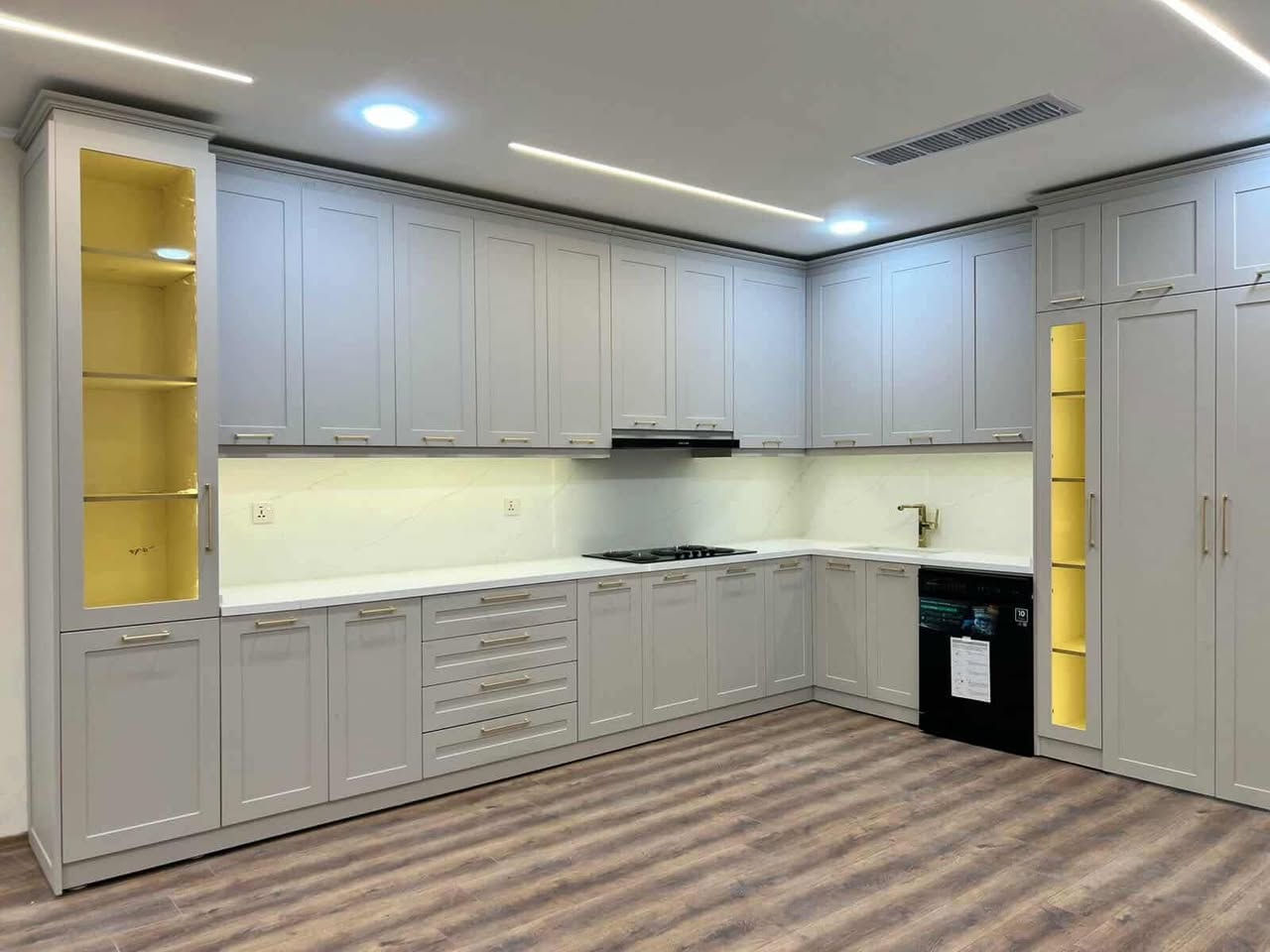 معرض كاكه مروان ..💯
لكافة انواع الابواب القاصة والابواب الداخلية نوع عظم والمطابخ والشبابيك والمحجر
*  تصاميم عصرية تناسب ذوقك واختيارك مع تصاميم حسب الطلب 
*ضمان في المتانة والرصانة والقياس المناسب 
*امان عالي و مقاومة للعوامل الجوية 
#معرض كاكه مروان وجهتك الافضل لبيت استثنائي 🫰
العنوان : الديوانية -طريق الحولي -الجامعة -مجاور فيرست مول  من الساعة 8 صباحا الى 10 ليلا
بأدارة  سجاد الخفاجي 
للتواصل :مراسلة الصفحة او الاتصال 
***********
واتساب ***********
