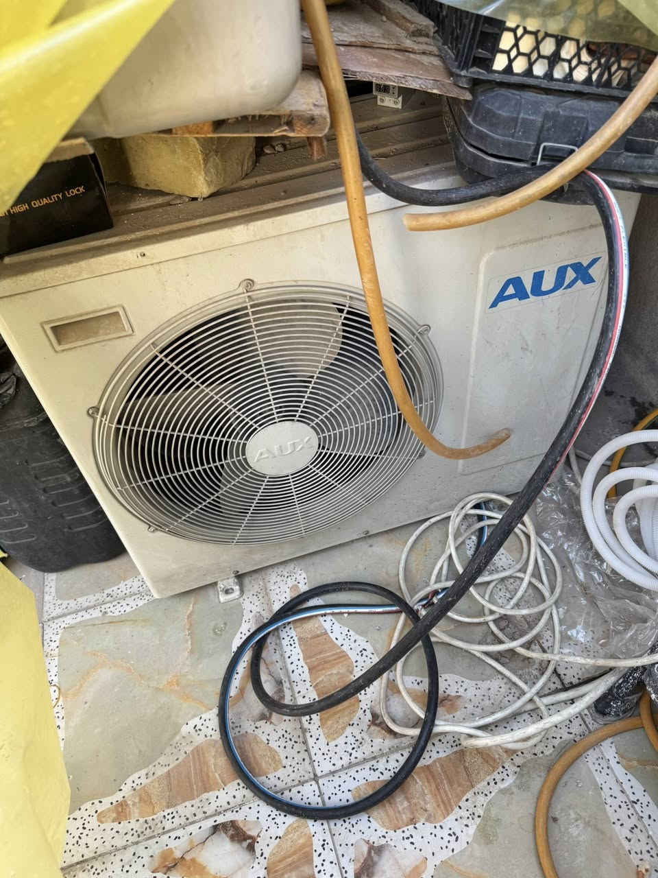 سبلت كنتوري ٢طن كنتوري رايده ٢٥٠ سبلت كري ٣طن جداري ٤٠٠ مكاني زعفرانيه***********
