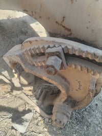 فجوج گريدر كوماتسو ٦٠٥ موديل ٨٦ للبيع نضيف تفصيخ لا تجاري رمل ولا تركي...