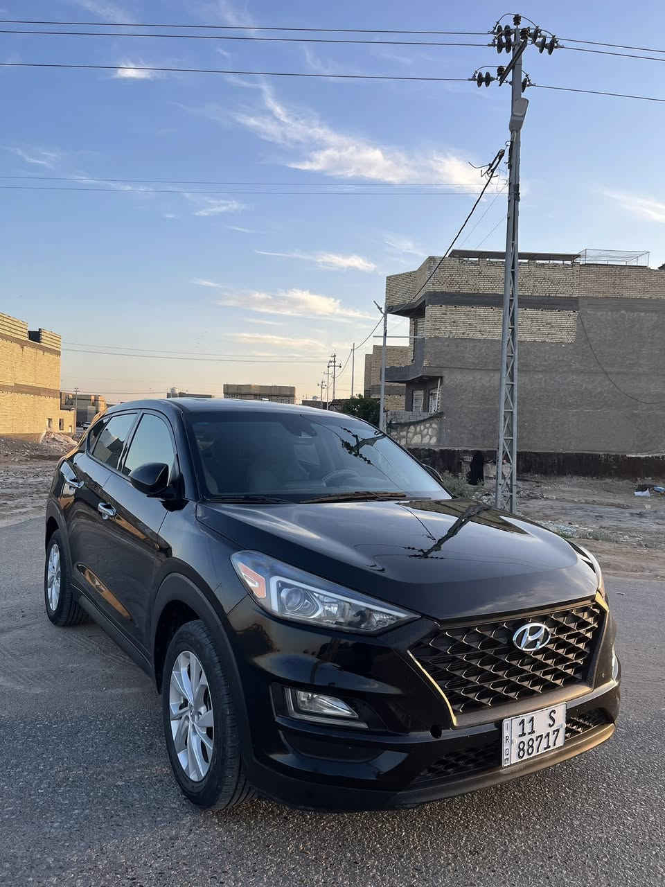 السلام عليكم
توسان 2019 وارد امريكي رقم بغداد ماشيه 47 الف السياره جديده كلش حادثها فقط خشم البنيد بدون دواخل والجاملغ يقره بالسونار مفتوح 

مواصفات نص فول 
شاشه كبيره كامره خلفيه لد امامي سايد بريك دكمه اوتو هولد مواصفات معروفه 

للاستفسار *********** مكاني بابل
السعر 155 بيه مجال
