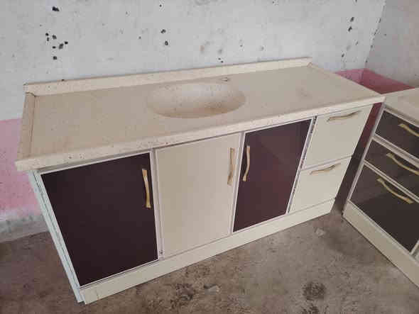 كونترات لبيع كلمن وسعره مكان حله ورديه خارج قرب مستشفى الكفيل وهذه رقمي *********** بيه وتساب ويرهمن مراوس
