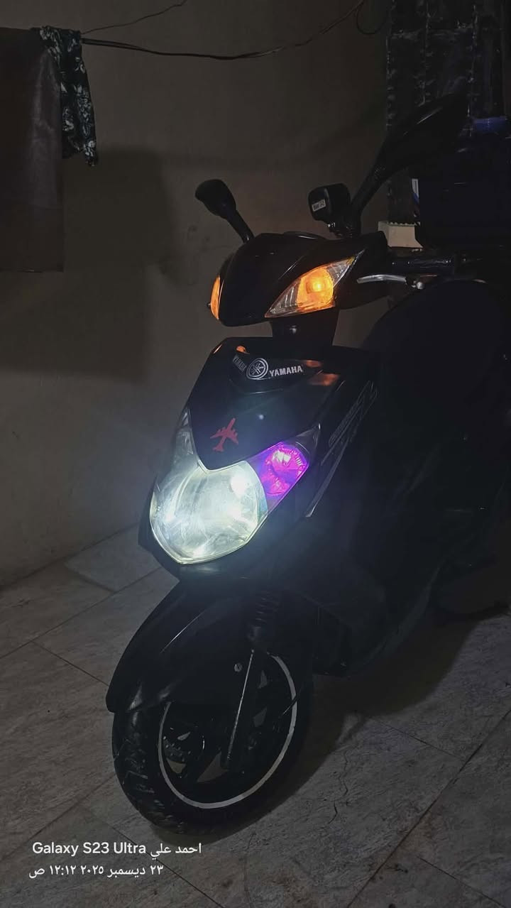 سلام عليكم
دراجة للبيع سكنس فحل 
محرك 150 دراجة نضيفة كلهة بلاد 
بيهة شاشة الاكترونية سرعتها 140 
السعر 800 وبيهة مجال 
الاتصال على هذا الرقم
***********
