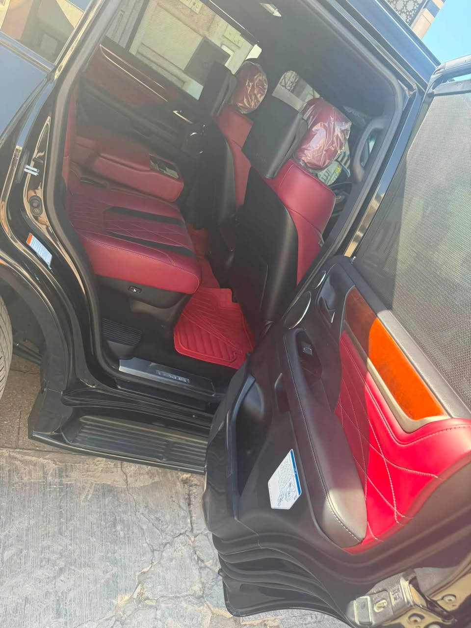 لكزز 2021كورواصل 5كامرات ابواب شفط بحاله الوكاله مغلفه ppfمن الزيروماشيه60سعر86000$مكان السياره زيونه الاتصال***********
