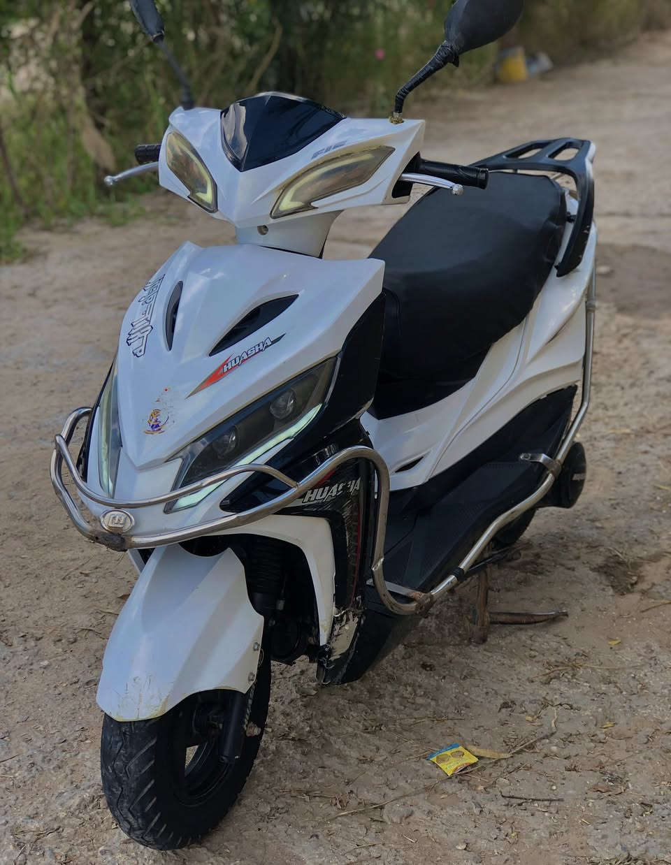 سلام عليكم . دراجه نوع جانبو محور ياباني
للبيع . الدراجه مابيه اي نقص كلشي شغال لايت زنون أشاير 

السعر 350 وبيه مجال .العنوان بابل مدينه القاسم منطقه  العكيلات .*********** ☎️
