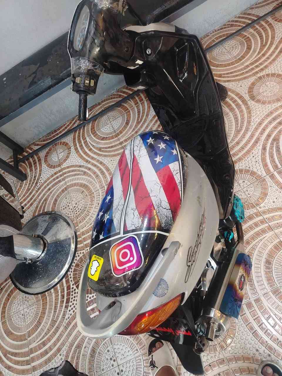سلام عليكم ماكس 
النضافه كدام العين مطور دمعه معزو شي  السعر 350وبي مجال بصيط التوصل نتصال ***********
