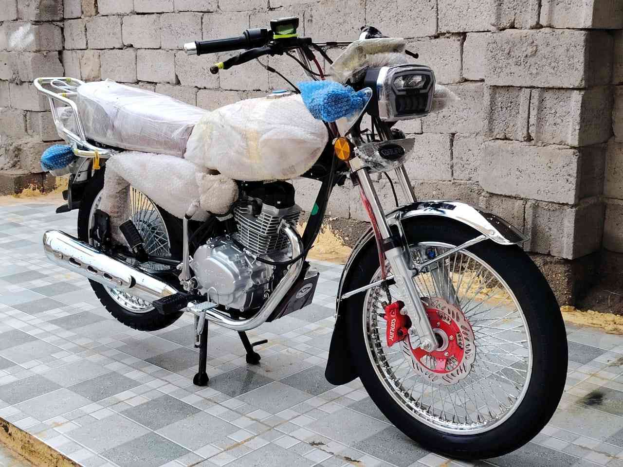 سلام عليكم شباب دراجه للبيع موديل 2025 ( وسعر خاص 💚 تصال رقم ***********
