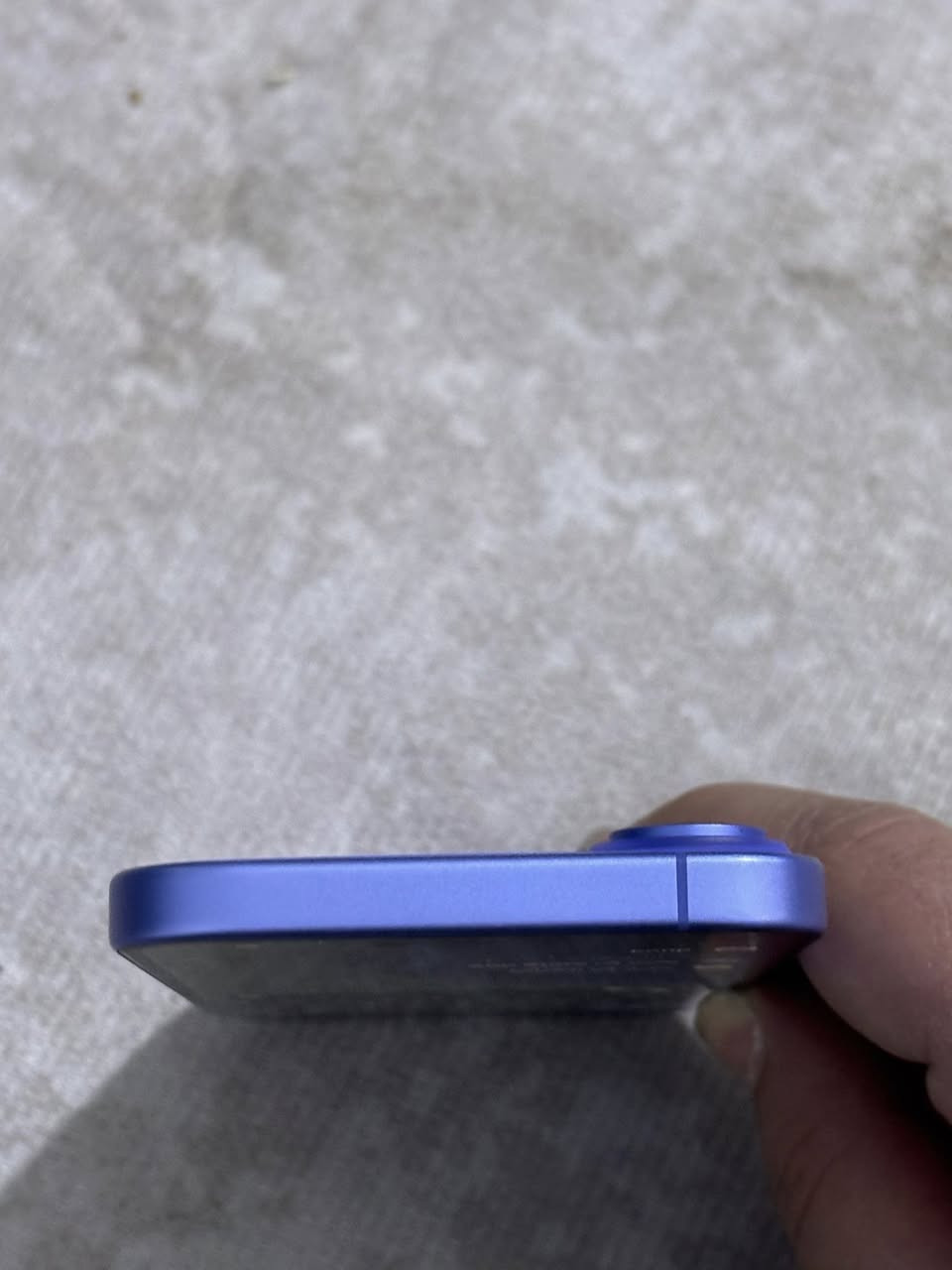 السلام عليكم للبيع ايفون 16 ذاكره 128بطاريه 92 جهاز بعده جديد شرق اوسط بس الكارتونه ضايعه مالته السعر 875 وبي مجال بسيط مكاني بغداد الزعفرانيه اربع شوارع *********** الرقم بي واتساب
