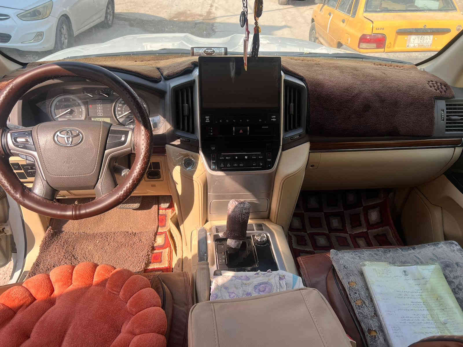 للبيع لاندكروز بريم ٢٠١٦ مكفولة كفالة عامة ماشية ١٥٥ الف مكان السيارة ديوانية السعر ٤٩٠ وبيهه مجال بسيط للاستفسار الاتصال ***********
