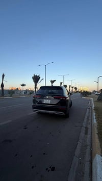 ميتسوبيشي اوتلاندر 2022 فول مواصفات SEL مقاعد جلد تدفة ستيرن تدفة تبري...