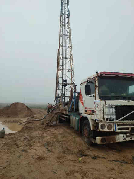 جهاز حفر ابار للبيع في محافضت صلاح الدين قضأ السحقي
جهاز كامل مو ديل 2010 روسي
مجموعة استاين 150متر
السيارة مالتة فولفو 
جاهز للعمل
***********
***********
