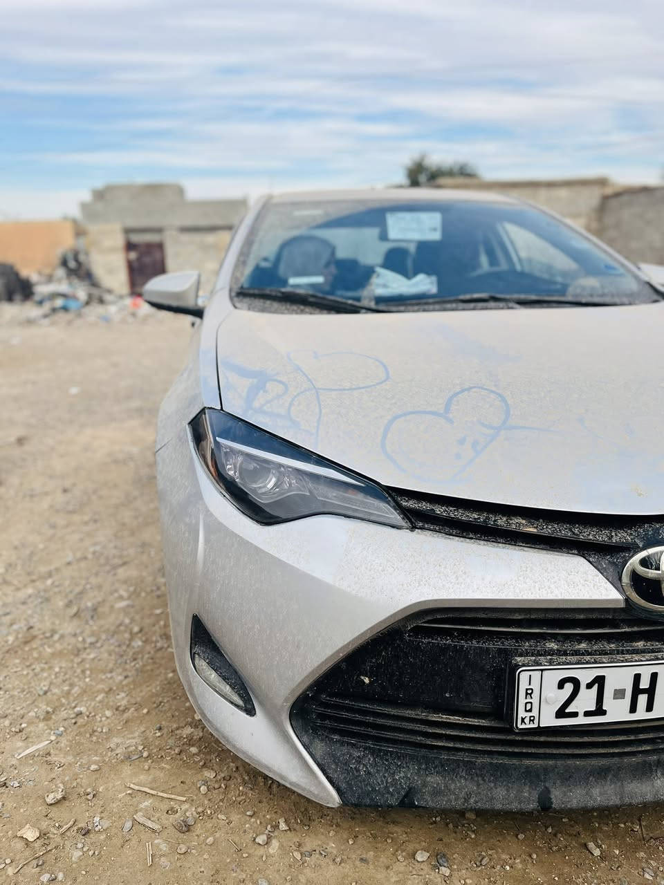 سلام عليكم كورلا البيع موديل 17 السياره بسمي تاخذ شرط التحويل السياره رقم سليماني  السنويه الحد 27  السياره جديده بمعنه الكلمه السياره ضرر مبدل بونيد وجاملغ بس بدون صبخ الرقم ***********/السعر 130وبيهه مجال
