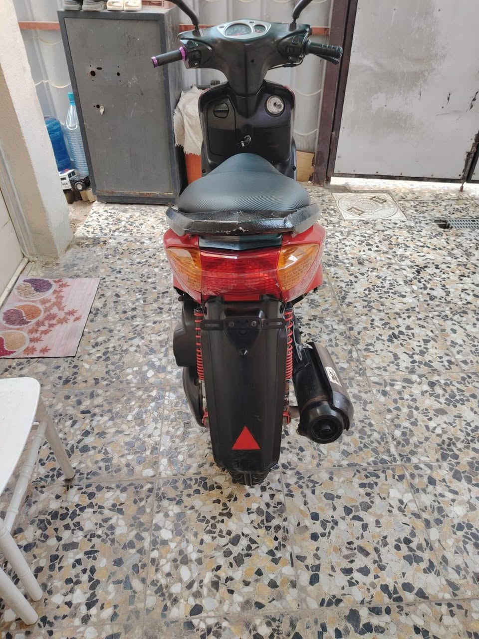 سلا عليكم دراجه سكنس نثيه ١٤٠ نضيفه وخير من الله كله شغاله سعر ٤٠٠ وبيه مجال مكان زعفرانيه ***********
