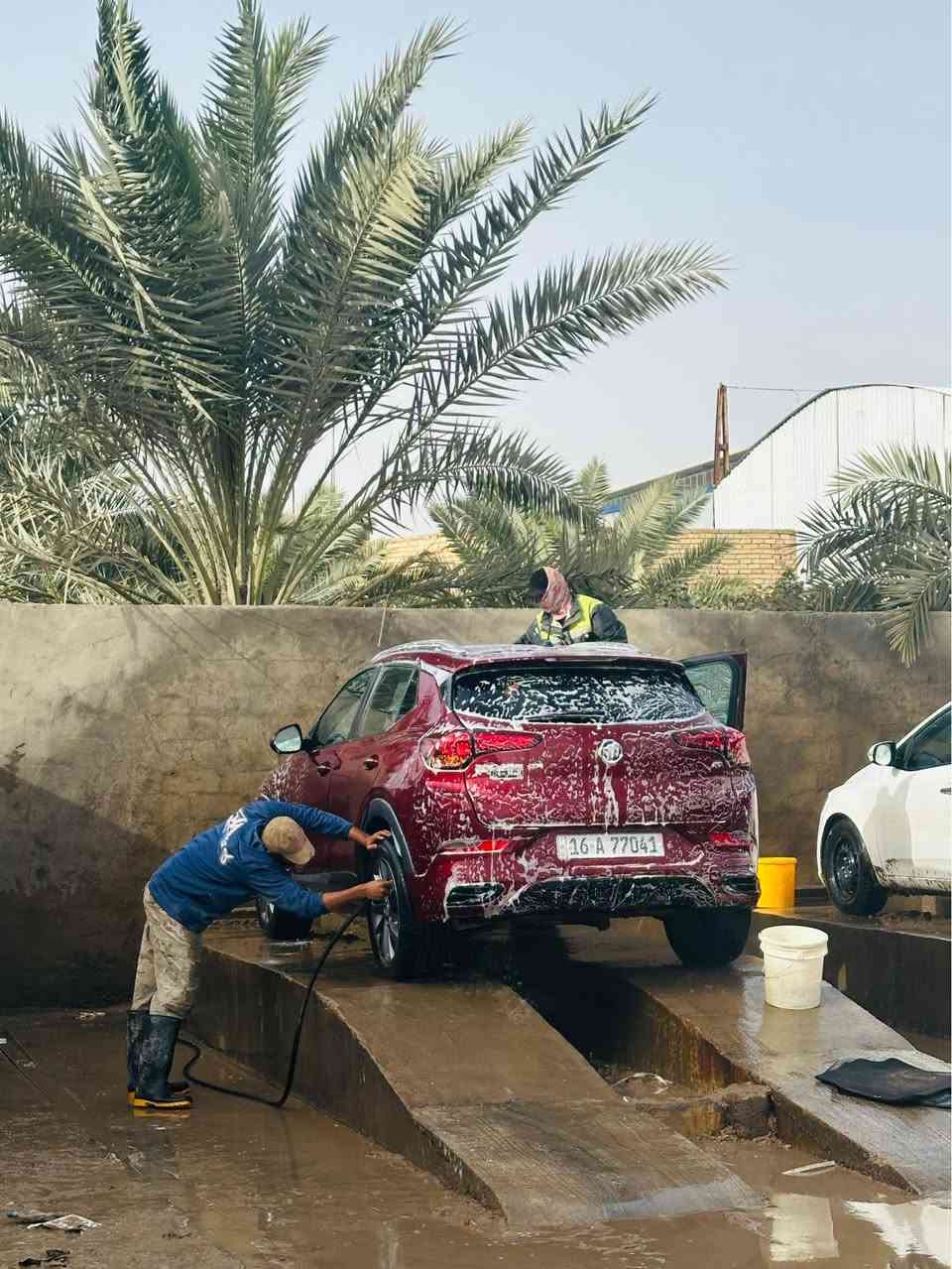 بيوك موديل 23مكانه الدوانيه مركز حادثه داخله بستان 
ماشيه 29الف سياره فول موصفات سعره 155
سياره بسمي حره ثاني يوم مداور 
رقم ***********
ما متواجد علفيس ديوانية, القادسية

