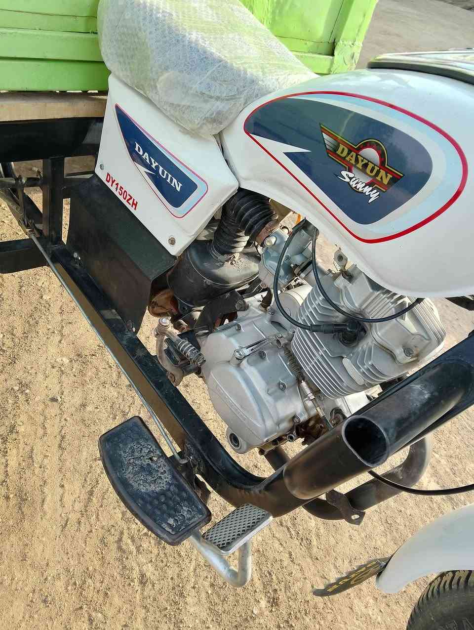 سلام عليكم ستوته 15 وراق صولي كاملات جاهزه ونضيفه مكينه مفتوحه بوشه وبستم   شاصي وركبه مكفولات ستوته خير من الله
مكان شطره 

سعر 1350 

***********
