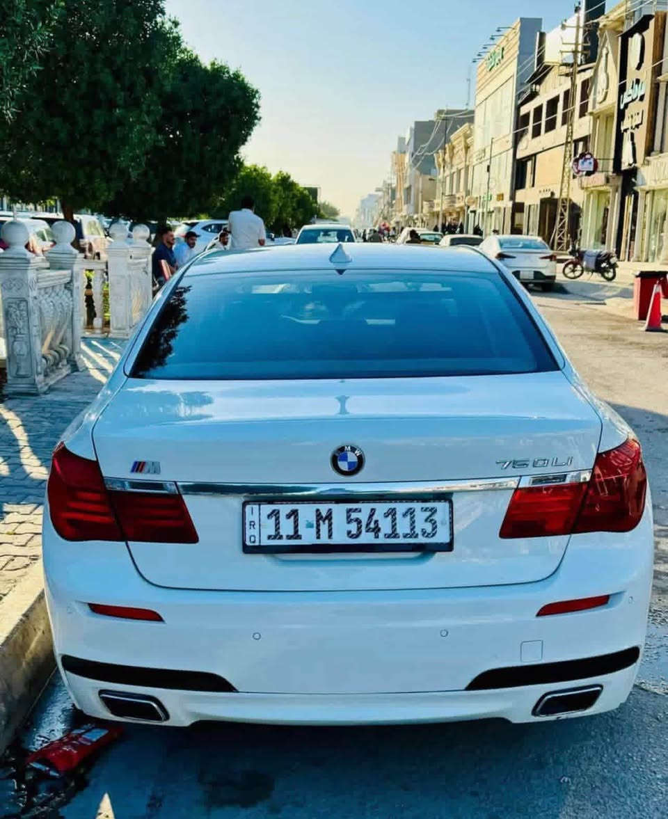 سلام عليك اخوان.  للبيع   
 
BMW  750li V8  Twin turbo    🔥

موديل  2012   

سيارة صبغ 3قطع بدون دواخل 
مواصفات  فول    
داخل  قهوائي 
باب    طويل
 ٤ ابواب شفط
 
كشنات جلد هيتر و ميموري

ويل  20 

Auto stop

باقي هواية مواصفات  مااذكر

سيارة ماشية 105 mil 
    
   $155 

مكان السيارة كربلاء
*********** كربلاء, العراق
