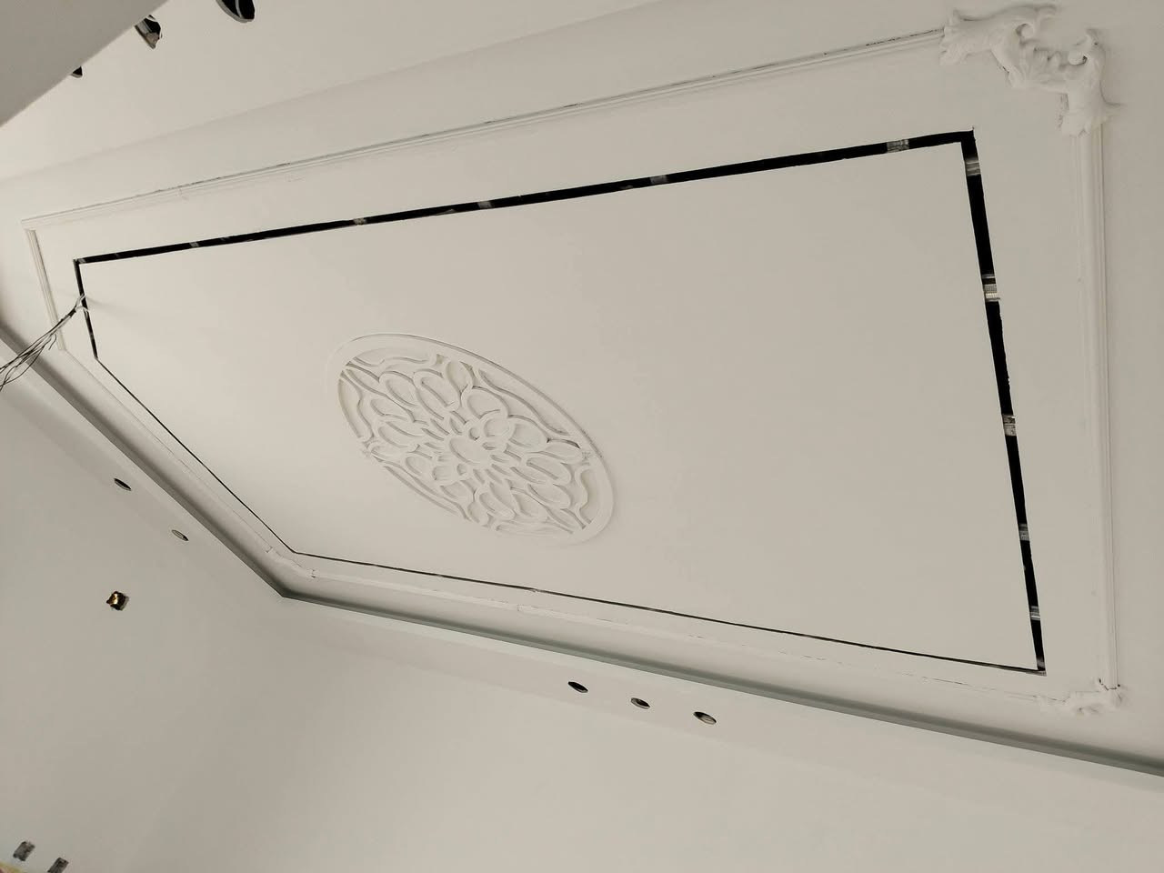 السلام وعليكم خلفه جبس بورد متفرغ
واتساب ***********
