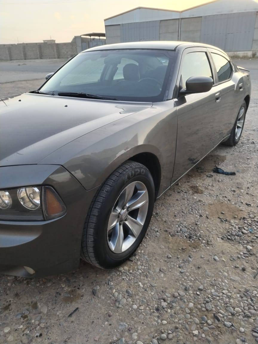 سلام عليكم مكلف بالنشر  للبيع جارجر موديل 2008ضرر قطعة وحده جاملغ الخلفي محرك 3ونص صدر جديد تواير جديد رقم اربيل دولي بسمي السعر 110بيها مجال شي قليل العنوان صلاح الدين قضاء الشرقاط رقم الاستفسار.. ***********// ***********
