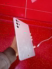 ايباد جديد ماصارله7ايام ايباد نضيف 100/100بيجي60فريم  سعره 150وبي مجال...