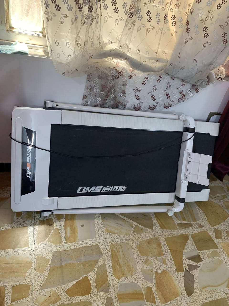 جهاز مشي للبيع جدا جدا نظيف وما مستعمل هوايه واني مطبكته حتى مياخذ مكان سعره 400 الف وبي مجال 
صارله 3 سنوات فقط عندي واستعماله 2 شهر فقط البيع لغرض عدم الاستعمال من قبلنا والجهاز مضمون بالشغل كلش زين لان ما مستخدم هوايه والشراي فقط يدخل 🍒@@


**إذا كنت صاحب هذا الإعلان وتريد حذفه لأي سبب، رجاءا أرسل رسالة إلى الدعم الفني**