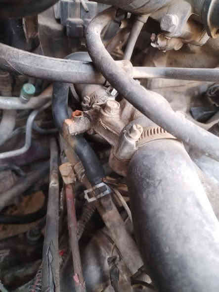 مكينه وكير وتفرعات كامله نيسان كاز العنوان ديالى بعقوبة ***********
