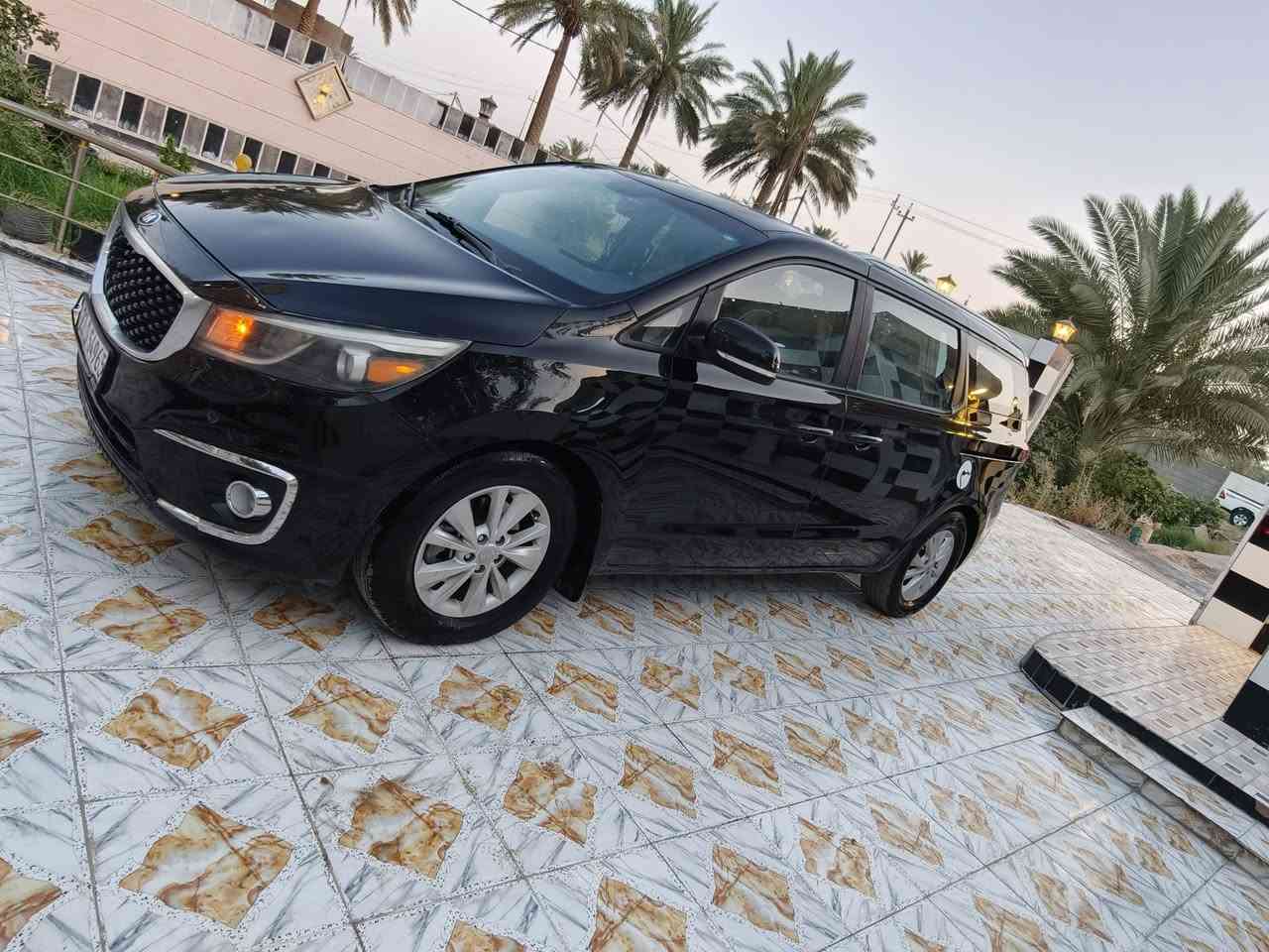 كيا سيدونا  2017 وارد امريكي فول مواصفات عده فتحه صبغ ثلاث قطع بدون دواخل مكينه سته سلندر سبعه راكب ثلاث قطع تبريد جلد بيبان كهرباء هيترات بالكشنات كشنات كهرباء شاشه كاميرا حساس مواصفات في اي بي سياره جديده تخم تاير حداديه جير مكينه كله بشرط السعر140هاتف***********
