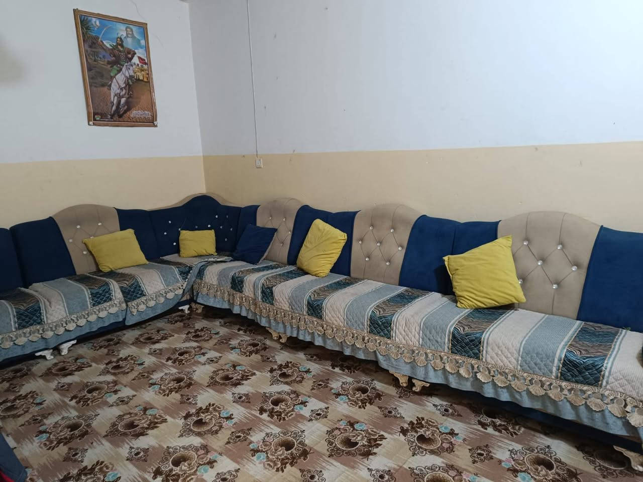 مكلفه بالنشر الاتصال ع رقم فقط خاص ماجاوب
🏠 بيت للبيع

📐 المساحة: 100 متر

📍 شارع المطار – عمود 260

يبعد 50 متر عن الشارع

🛏 غرفة، صالة، مطبخ، استقبال

🚿 حمام داخلي + حمام خارجي

✨ سيراميك، تغليف، كاشي

📄 طابو زراعي سند 25 مشمول بالتطويب

💰 السعر:40 مليون (قابل للتفاوض البسيط)

 – الاتصال على رقم صاحب البيت

📱 (‏‪0783 113 0318‬‏
