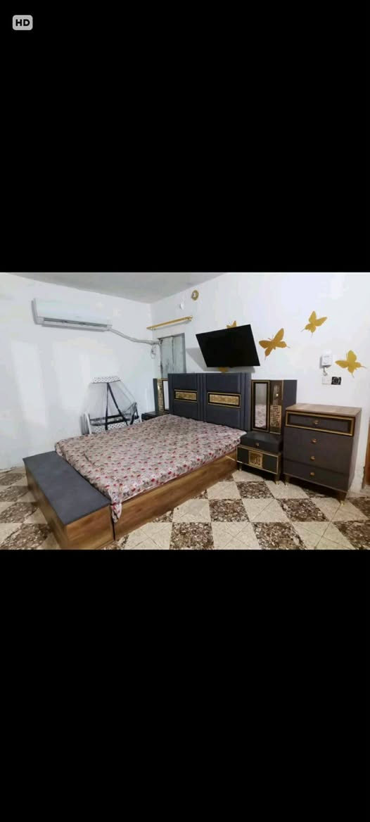 غرفه تركي للبيع الكنتور مفتوح والسرير بي كسر با حديده تسع قطع  سعر 600 وبي مجال مكان ال حمد ديوانيه ملاحضه عندك غرف للبيع دزه خاص ابيعه الك  سكرين للمنشور اجاوبك خاص


**إذا كنت صاحب هذا الإعلان وتريد حذفه لأي سبب، رجاءا أرسل رسالة إلى الدعم الفني**